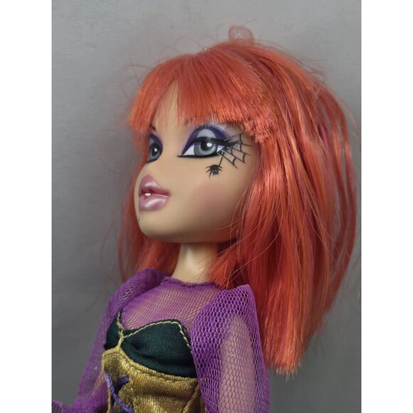 Bratz Doll Masquerade Finora Red Head With Outfit And Accessories - Picture 13 of 16